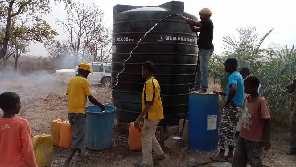 Water flowing from the first borehole at Zongo Machiri, 2017